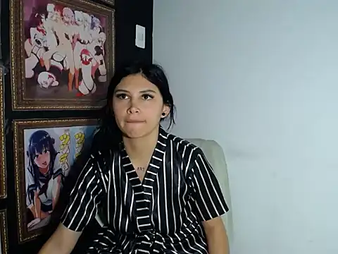 katy_lenah nude on webcam for live sex chat