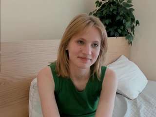 MarionIveson nude on Live Cam Sex Chat