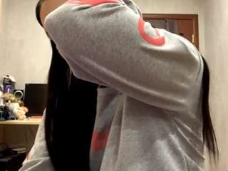 RosalinaSkees nude on Live Cam Sex Chat