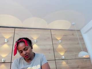 thaylanaa nude on Live Cam Sex Chat