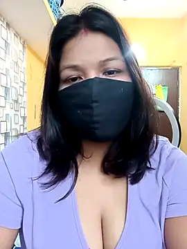 Humsafa-13 nude on webcam for live sex chat