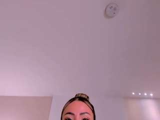 Jasmine-Foxx nude on Live Cam Sex Chat