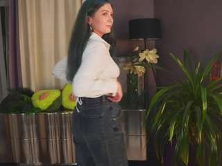 MeliaAykroid nude on Live Cam Sex Chat
