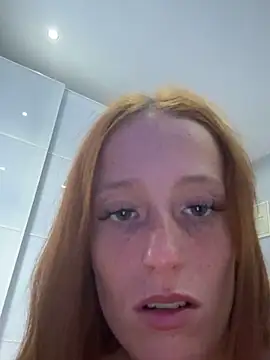 Poppy_frankie nude on webcam for live sex chat