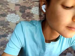 RowenaAyres nude on Live Cam Sex Chat