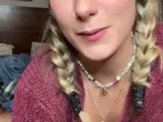 shyypetitebabyy nude on Live Cam Sex Chat