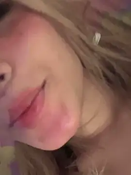 SweetBunnyGF nude on webcam for live sex chat