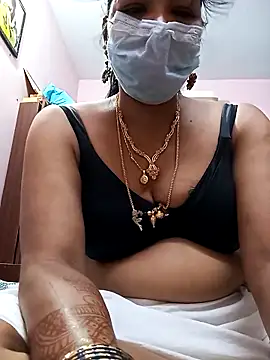Tamil_sreelekha nude on webcam for live sex chat