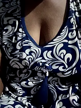 varsha-milky1 nude on webcam for live sex chat