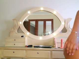ahri-rose nude on Live Cam Sex Chat