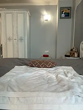 -Alisa nude on webcam for live sex chat