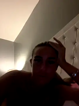 EllieMaeBaby nude on webcam for live sex chat