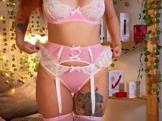 KiraBriis nude on Live Cam Sex Chat