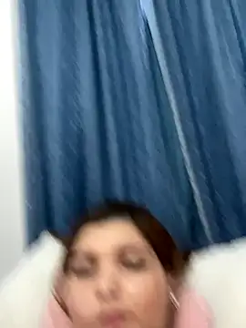 Melissa-9 nude on webcam for live sex chat