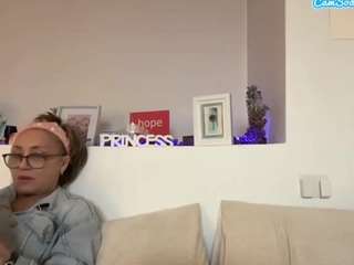 MumMiaElegance ~ nude on Live Cam Sex Chat