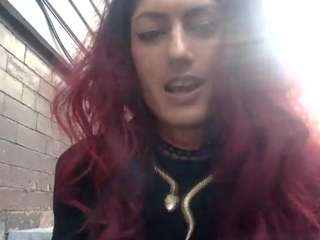 SissyGoddessVikki nude on Live Cam Sex Chat