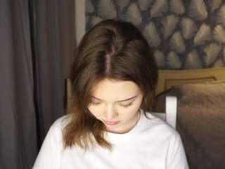 DaynaHenrichsen nude on Live Cam Sex Chat