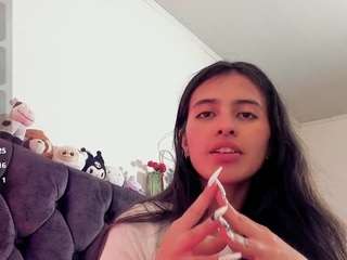 Elenna-salvatoree nude on Live Cam Sex Chat