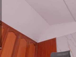 emmiilyrosee nude on Live Cam Sex Chat