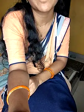 Telugu-Rowdy-pilla nude on webcam for live sex chat