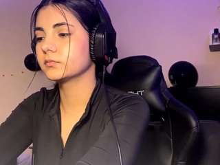 Tini nude on Live Cam Sex Chat