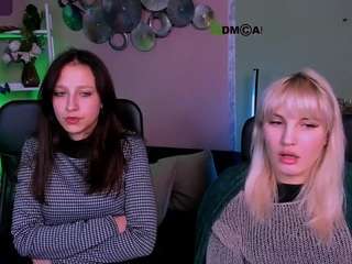 charlie-bonsie nude on Live Cam Sex Chat
