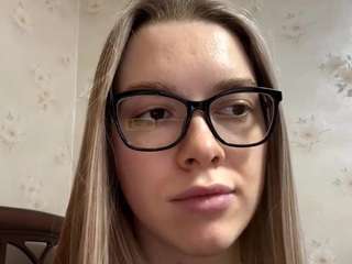 Courtney nude on Live Cam Sex Chat