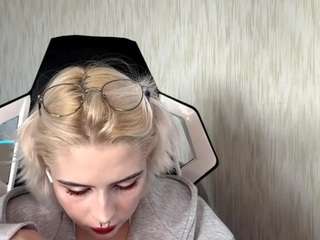 HedwigWintjen nude on Live Cam Sex Chat
