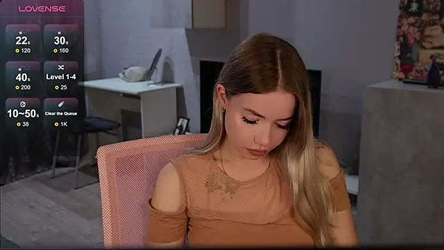 Mayyyyyyyymayyyyyy nude on webcam for live sex chat