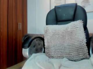 NatashaKiim nude on Live Cam Sex Chat