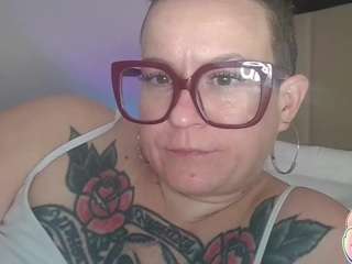 Quinn nude on Live Cam Sex Chat