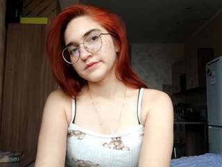 RomeliaHehir nude on Live Cam Sex Chat
