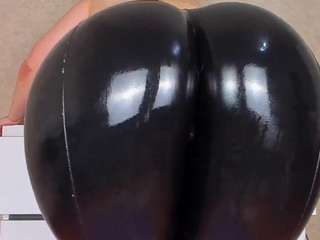 tykitaa nude on Live Cam Sex Chat