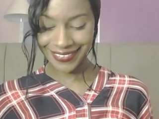 AliisLove nude on Live Cam Sex Chat