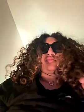 Elixirligth nude on webcam for live sex chat