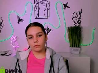 veri-ni nude on Live Cam Sex Chat