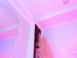 katieRouge nude on Live Cam Sex Chat