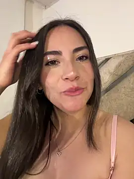 Melody_04 nude on webcam for live sex chat