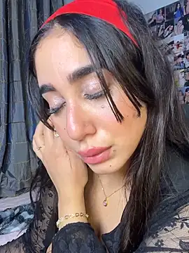 Meryem_Queen nude on webcam for live sex chat