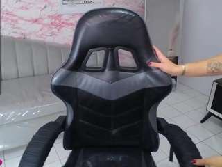 Miss-Andrea-T nude on Live Cam Sex Chat