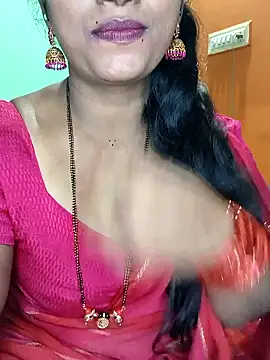 Rachu_love nude on webcam for live sex chat