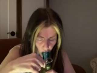 stoneriguana96 nude on Live Cam Sex Chat