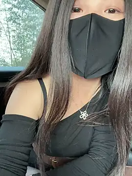 Aiss-niang nude on webcam for live sex chat