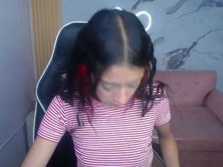 Dahyan-Ch nude on Live Cam Sex Chat