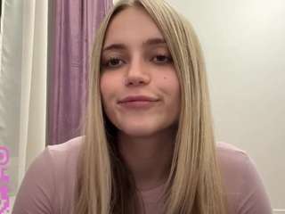 EthelynRattanasinh nude on Live Cam Sex Chat