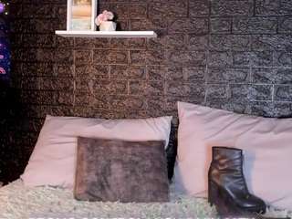 Isaabella-Russo1 nude on Live Cam Sex Chat