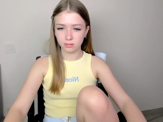 Kathrynn18 nude on Live Cam Sex Chat