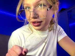 Keitha nude on Live Cam Sex Chat