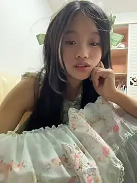 srr6677 nude on webcam for live sex chat