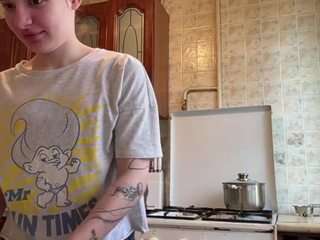 TennieSaelee nude on Live Cam Sex Chat